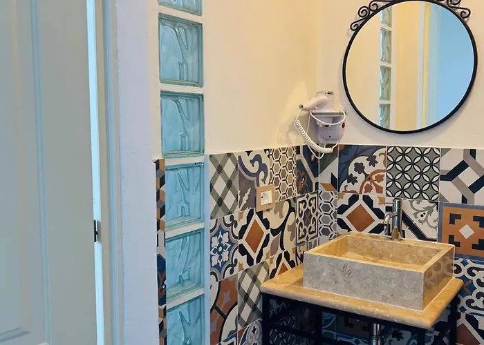 Fontis Rapolano בית הארחה 3*