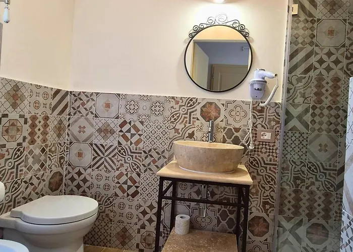 Fontis Rapolano בית הארחה 3*